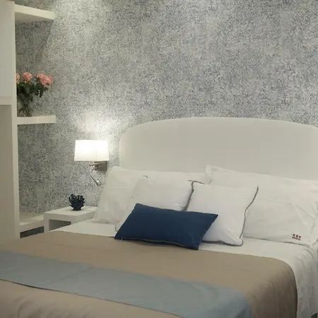 Ines bed&breakfast Bed and Breakfast Giardini-Naxos Habitación foto